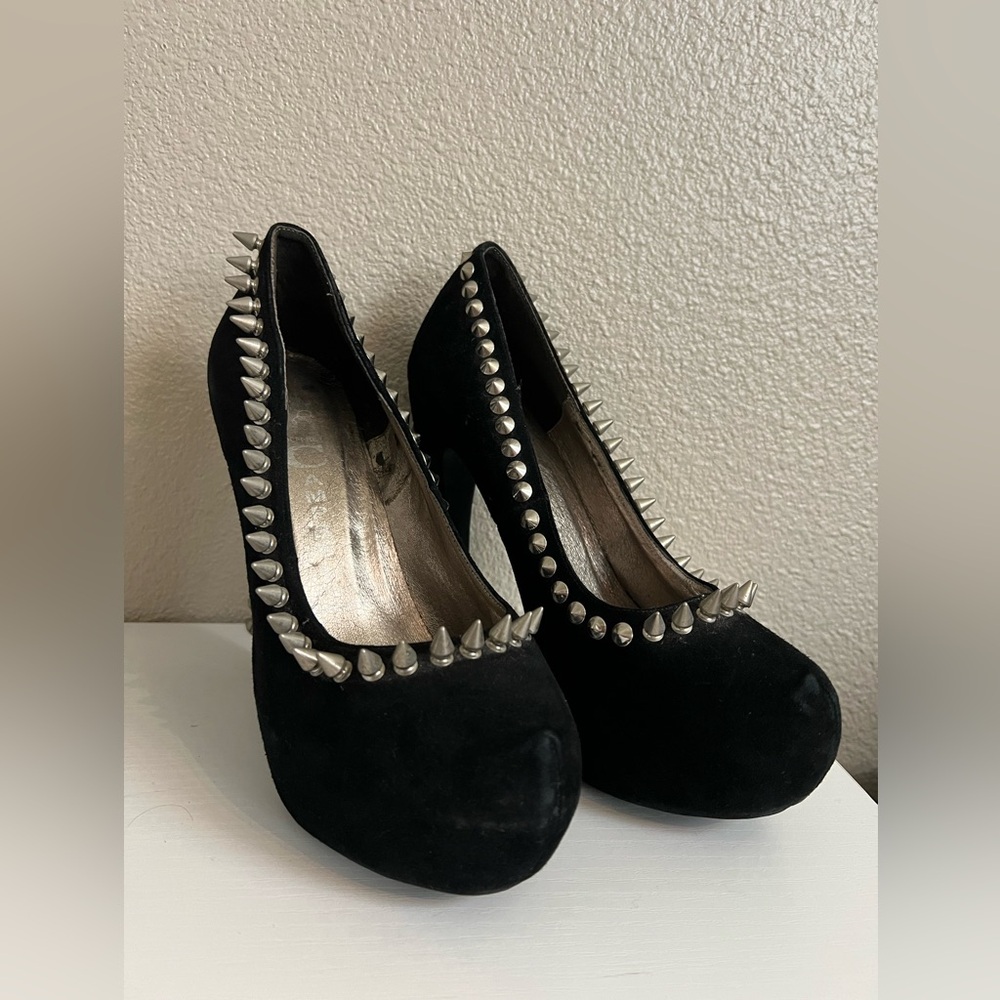 Jeffrey Campbell Madame Spike Black Suede Studded Platform Pumps Shoes Size 8.5